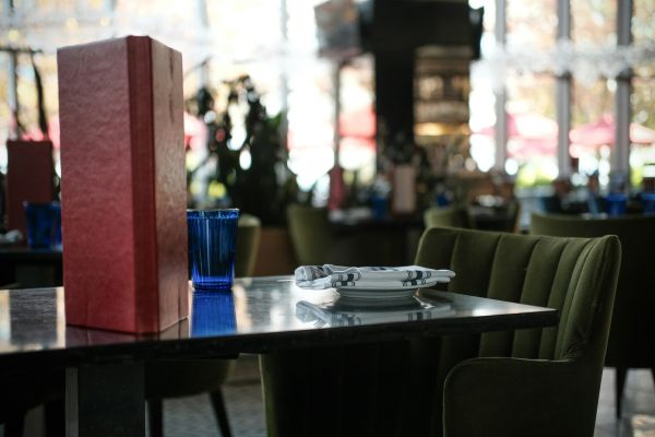 Créer un style unique avec des serviettes cocktail sur mesure